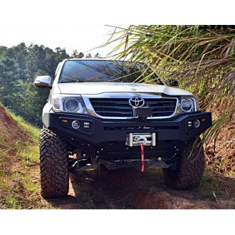 Oceľový  predný nárazník Toyota Hilux (od 2005) séria STARWORKS