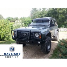 PREDNÝ NÁRAZNÍK  NISSAN PATROL Y60